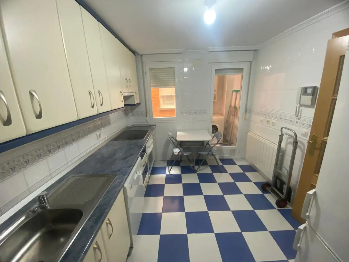 Cocina de Ático en venta en Los Rosales