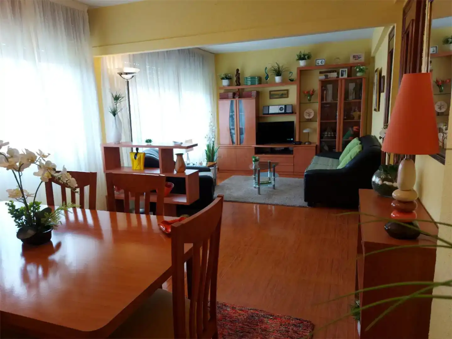 Sala d'estar de Pis en venda en Carreño amb Aire condicionat, Jardí privat i Moblat