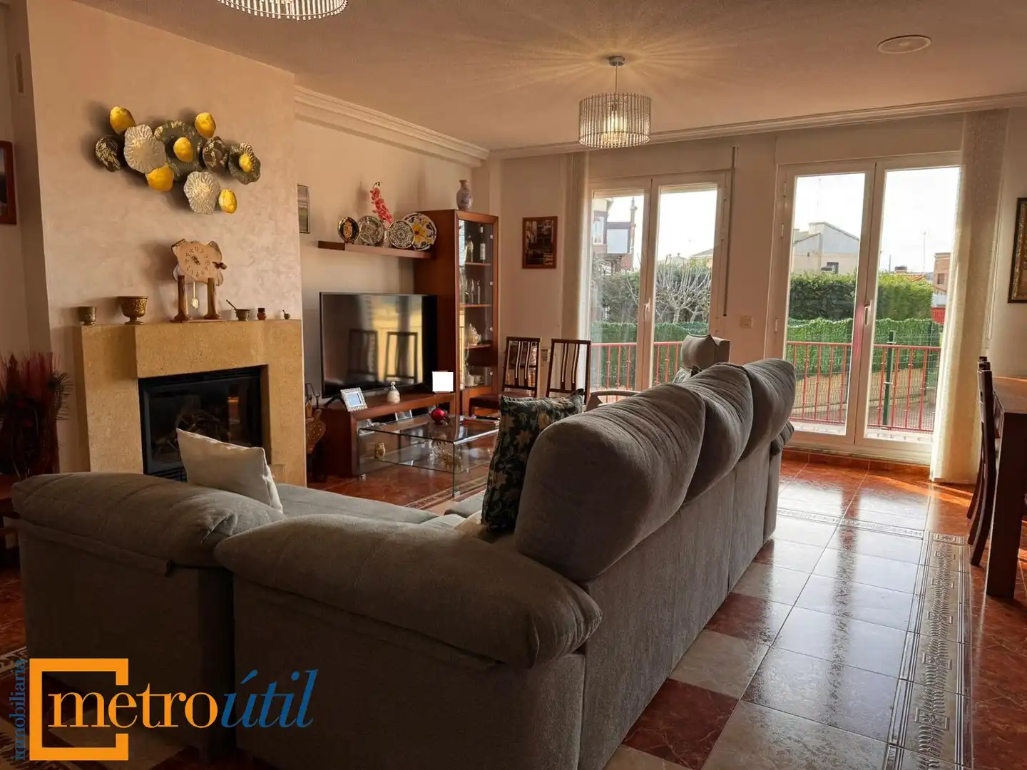 Sala d'estar de Casa o xalet en venda en Mozárbez amb Calefacció, Jardí privat i Parquet