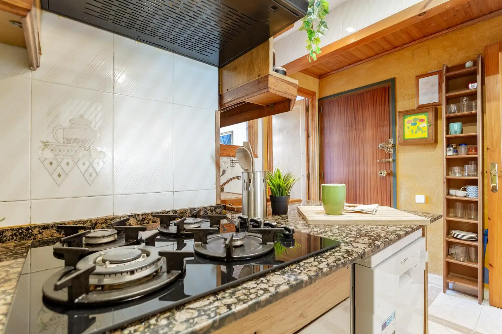 Cuina de Apartament en venda en Salou amb Aire condicionat, Jardí privat i Terrassa