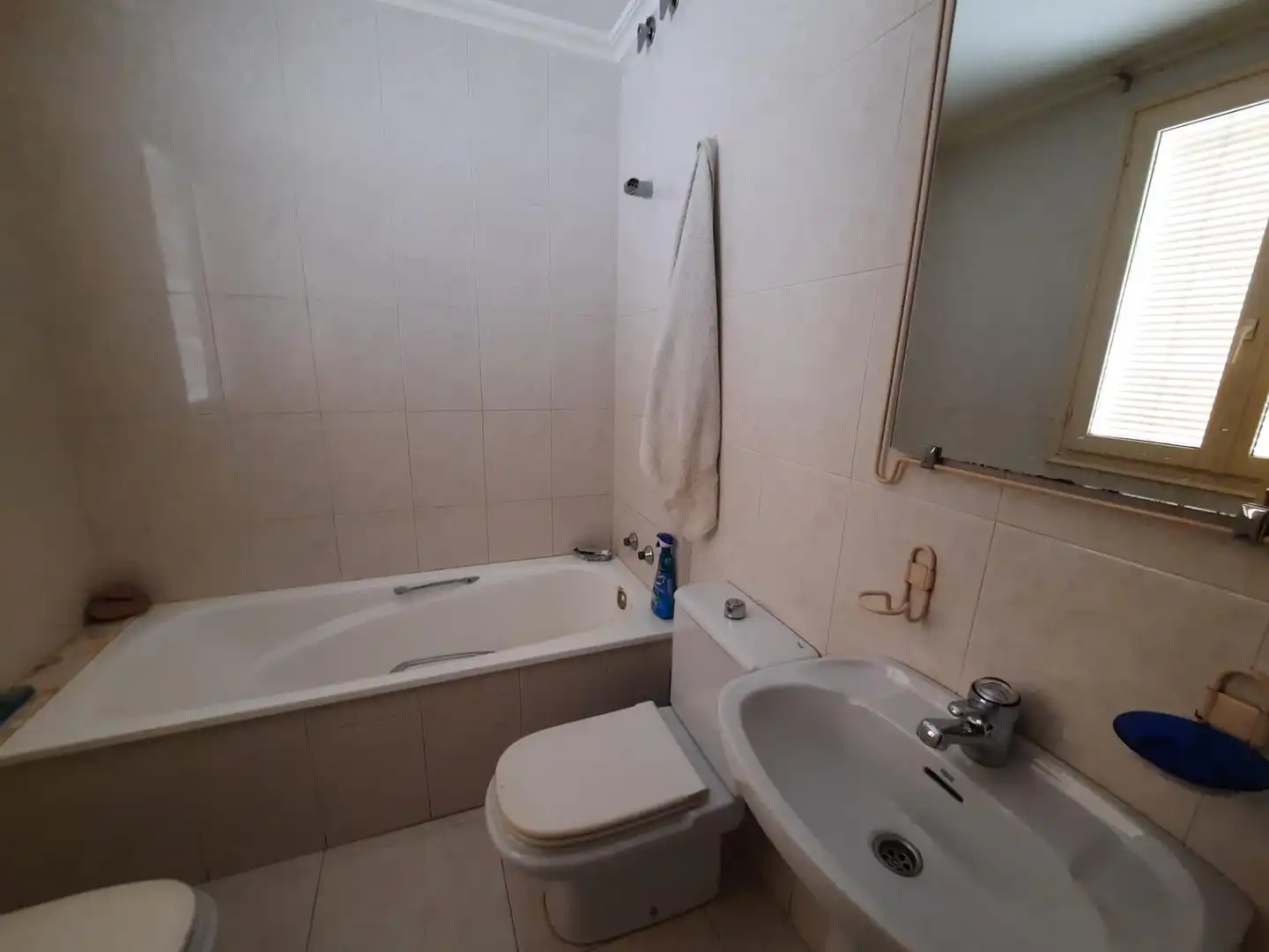 Bathroom of Attic for sale in Almansa  with Heating and Terrace