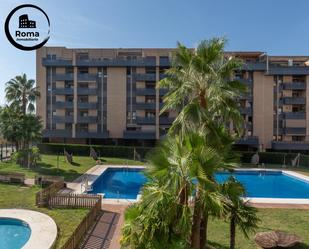 Piscina de Pis en venda en  Granada Capital amb Terrassa