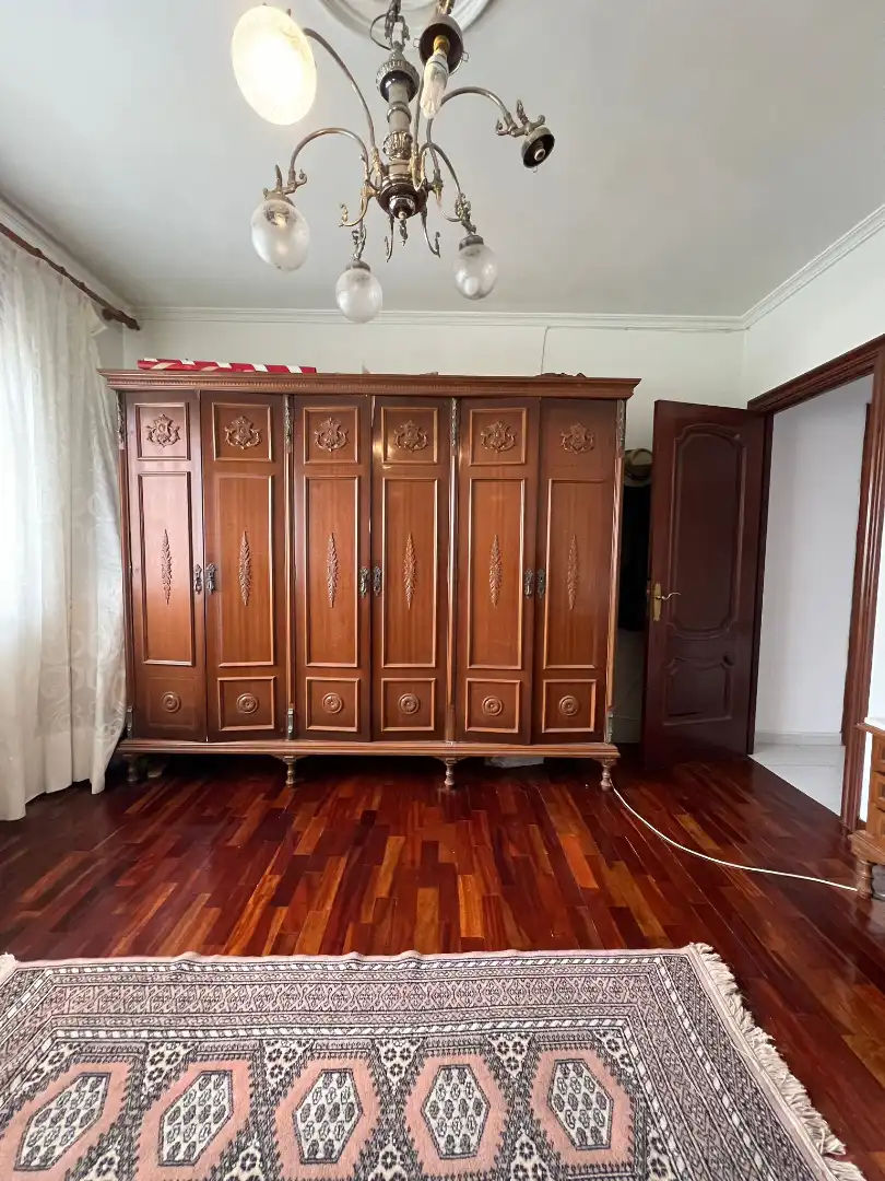 Dormitori de Casa o xalet en venda en Viveiro amb Calefacció, Jardí privat i Parquet