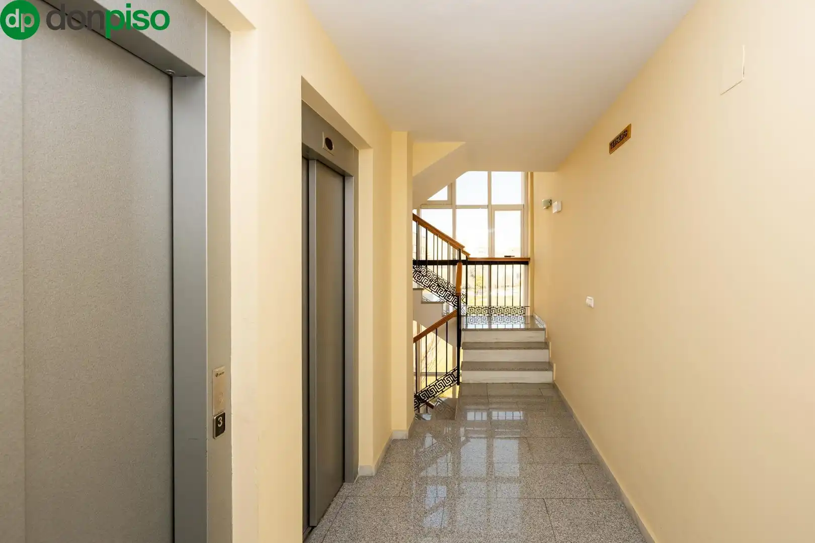 Flat for sale in Granada  with Air Conditioner, Heating and Terrace