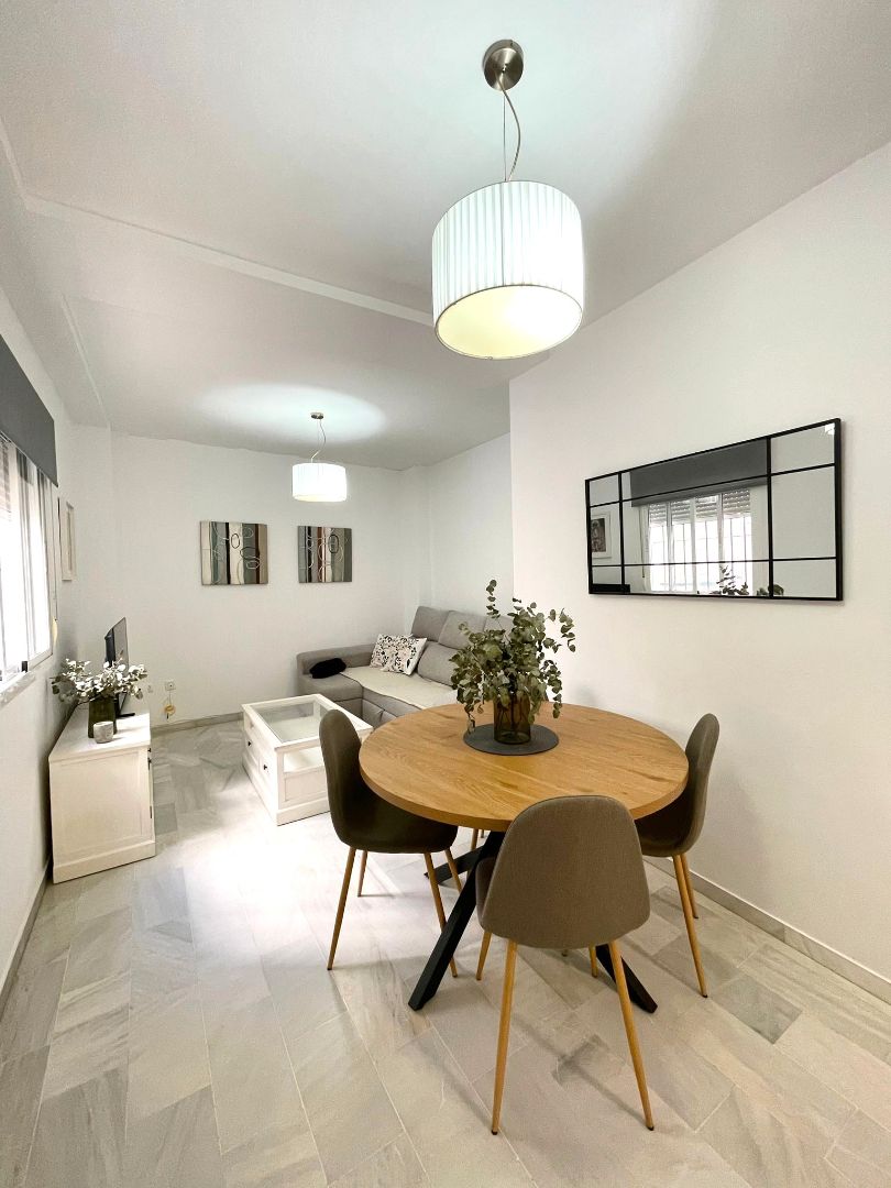 Sala de estar de Piso de alquiler en Sanlúcar de Barrameda con Aire acondicionado, Calefacción y Terraza