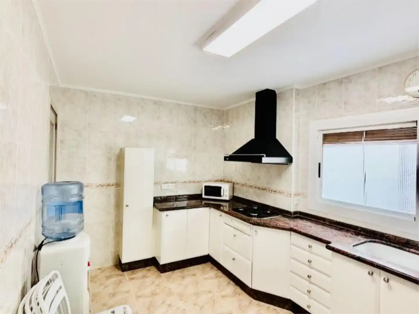 Küche von Wohnung zur Miete in  Valencia Capital mit Klimaanlage und Balkon