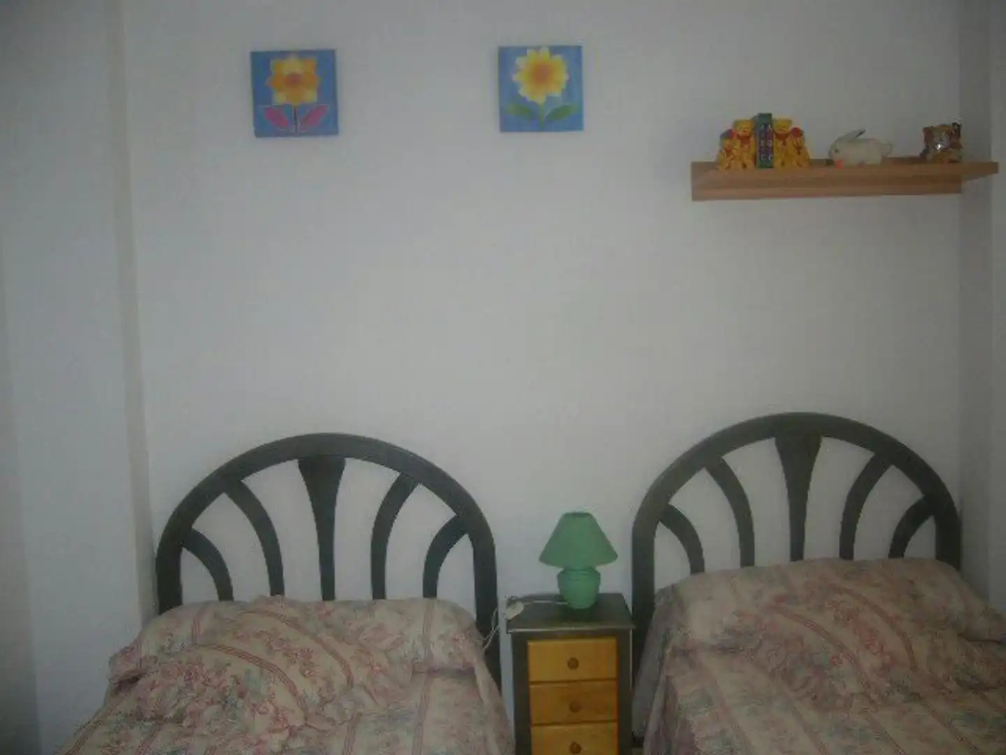Dormitori de Apartament de lloguer en Dénia amb Aire condicionat, Terrassa i Moblat