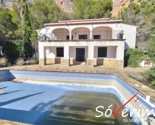 Vista exterior de Casa o xalet en venda en Jávea / Xàbia amb Terrassa i Piscina