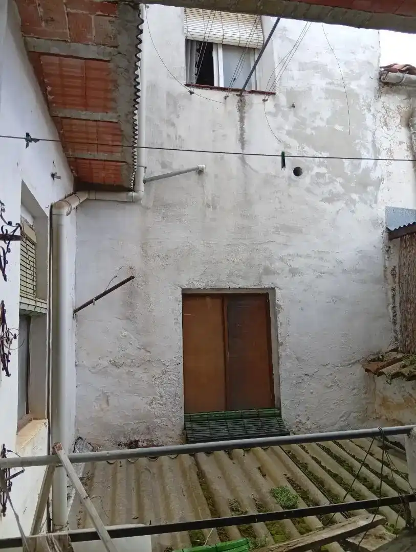 Vista exterior de Casa adosada en venda en Castellar amb Traster, Moblat i Forn