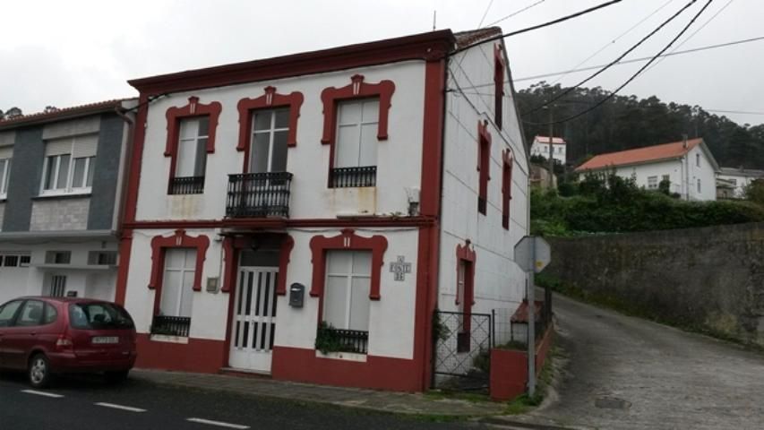 Vista exterior de Casa o xalet en venda en Neda