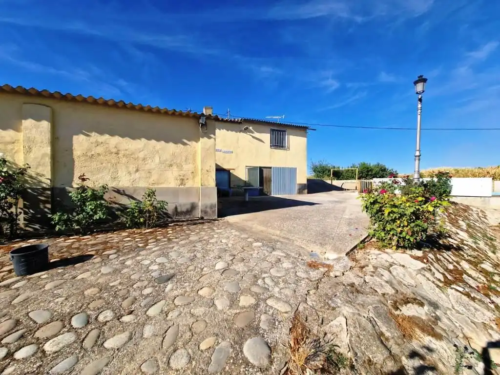 Villa mit Pool zum Verkauf in San Esteban de Litera, imagen 2