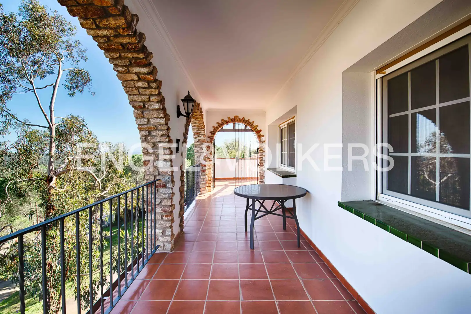 Terrasse von Country house zum Verkauf in Rabós mit Heizung, Privatgarten und Terrasse