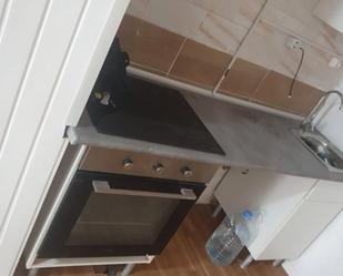 Cuina de Planta baixa en venda en Santa Coloma de Gramenet amb Parquet i Forn