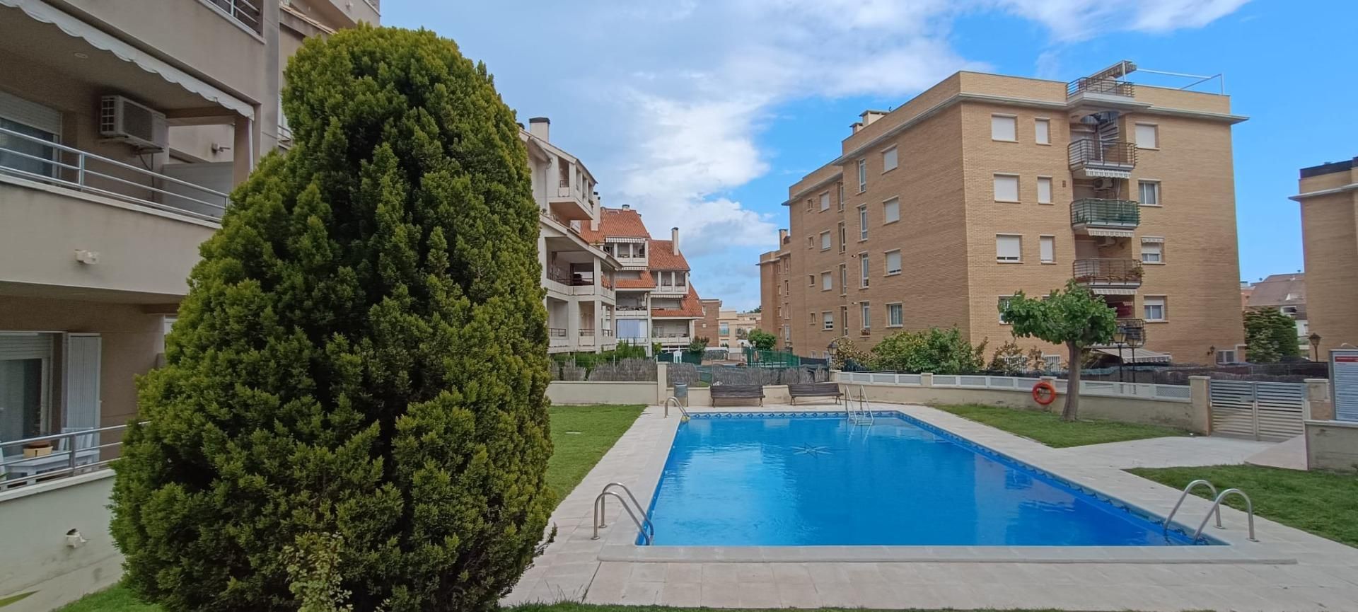 Schwimmbecken von Wohnung zum verkauf in Calafell mit Terrasse