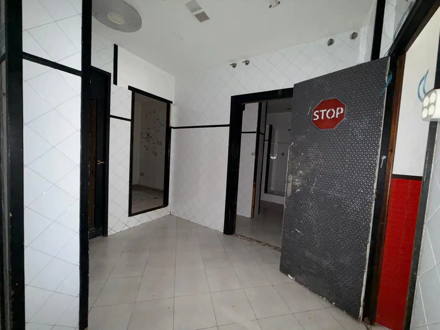 Local de alquiler en Las Arenas