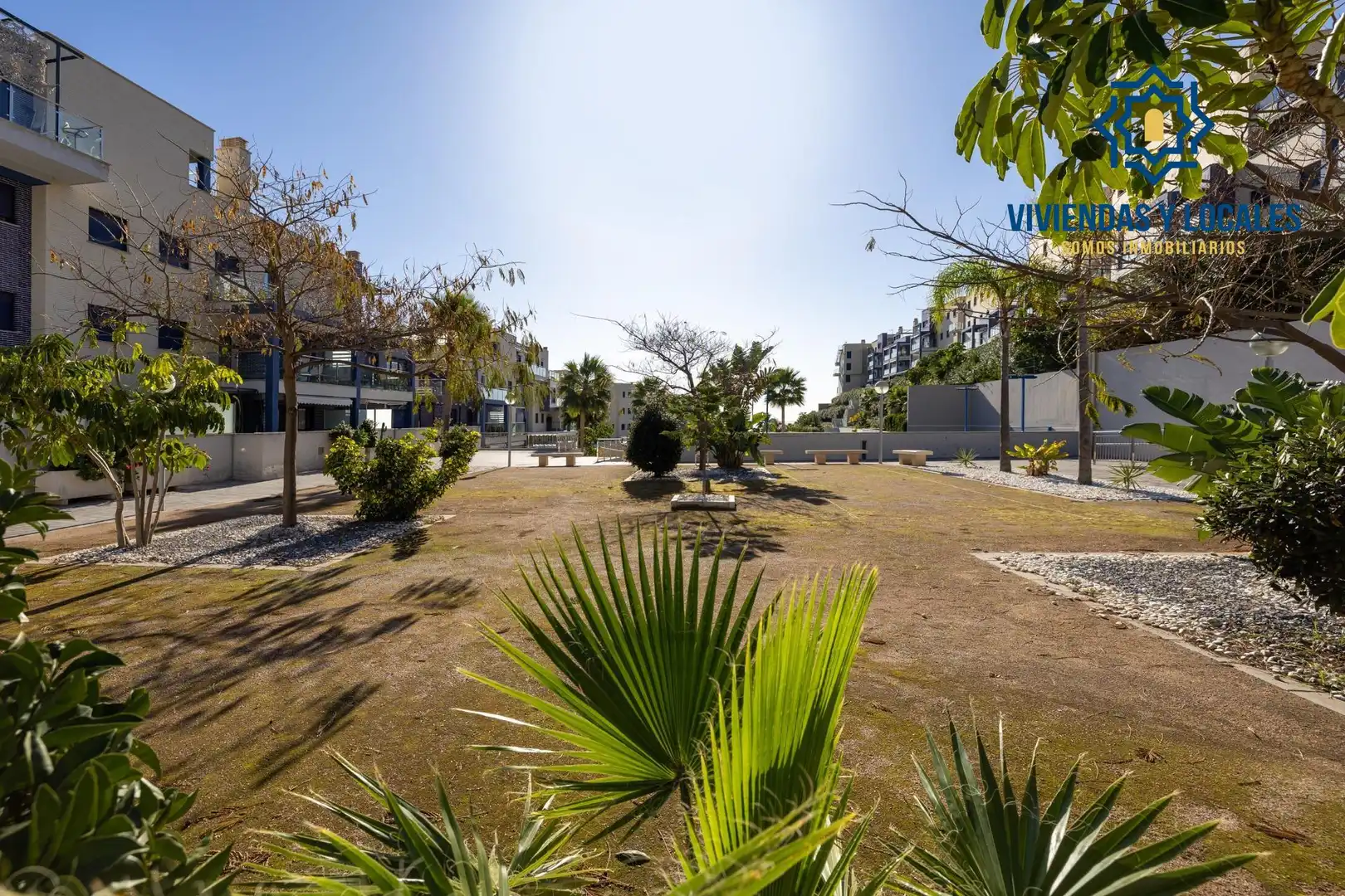 Piso en venta en Almuñécar con Aire acondicionado, Jardín privado y Terraza