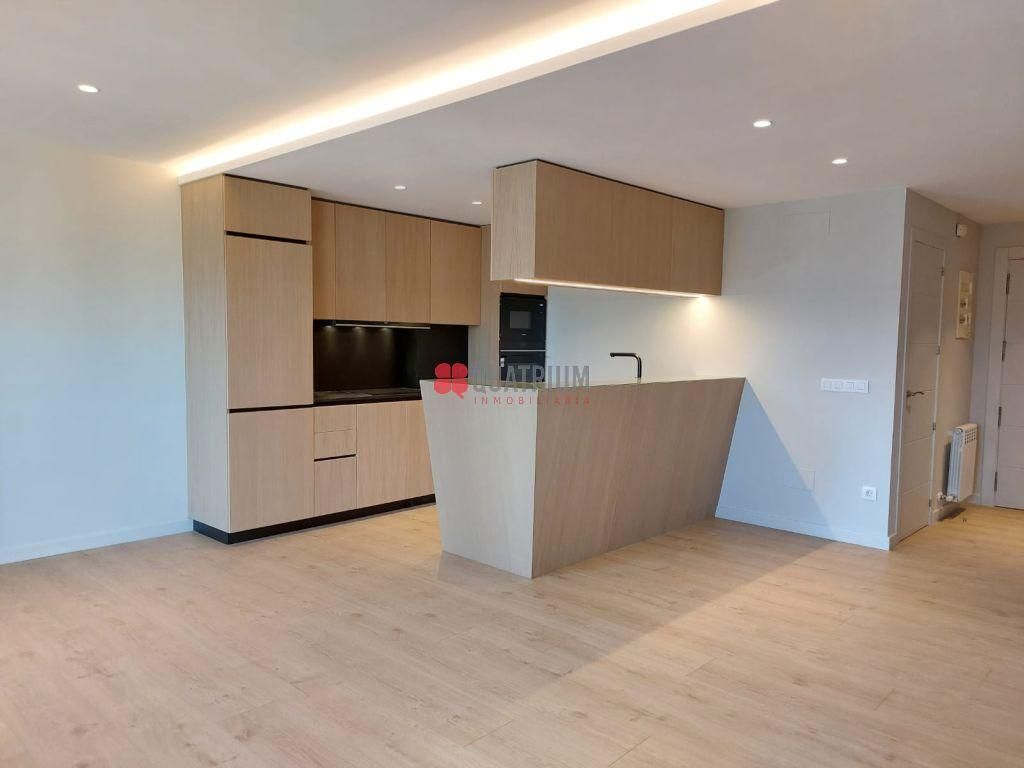Kitchen of Flat to rent in Santiago de Compostela   with Heating and Balcony