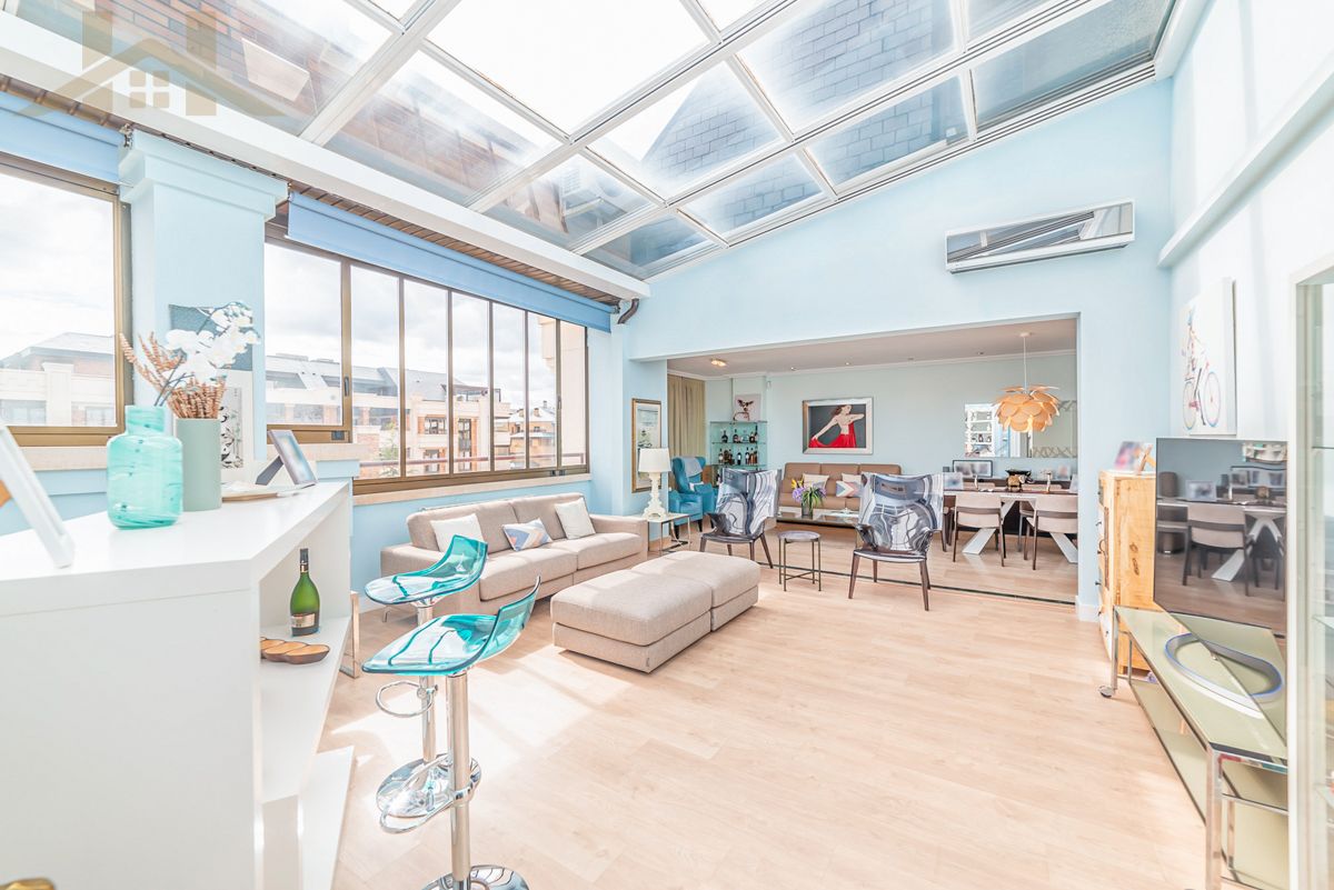 Sala d'estar de Àtic en venda en Majadahonda amb Aire condicionat, Calefacció i Terrassa