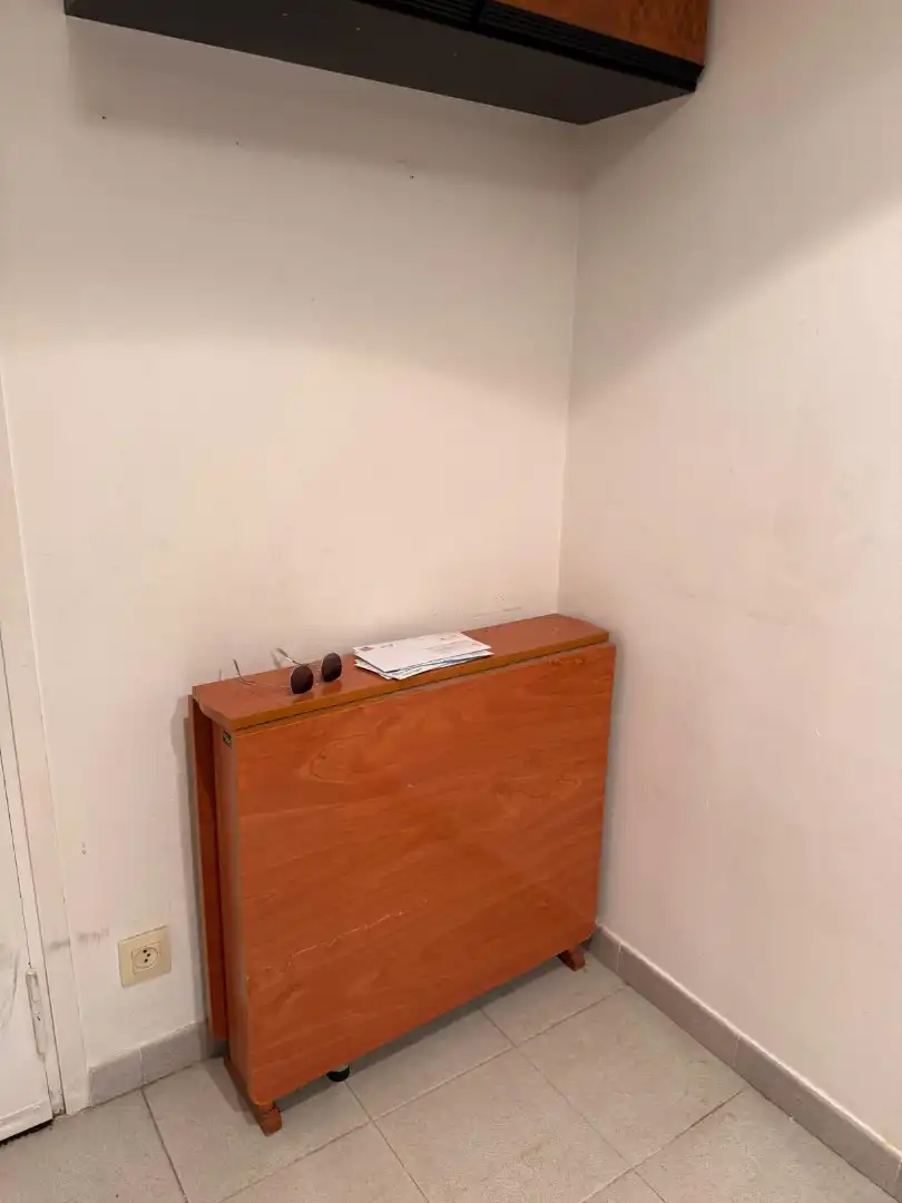 Habitación de Apartamento de alquiler en Lloret de Mar con Amueblado, Lavadora y Balcón
