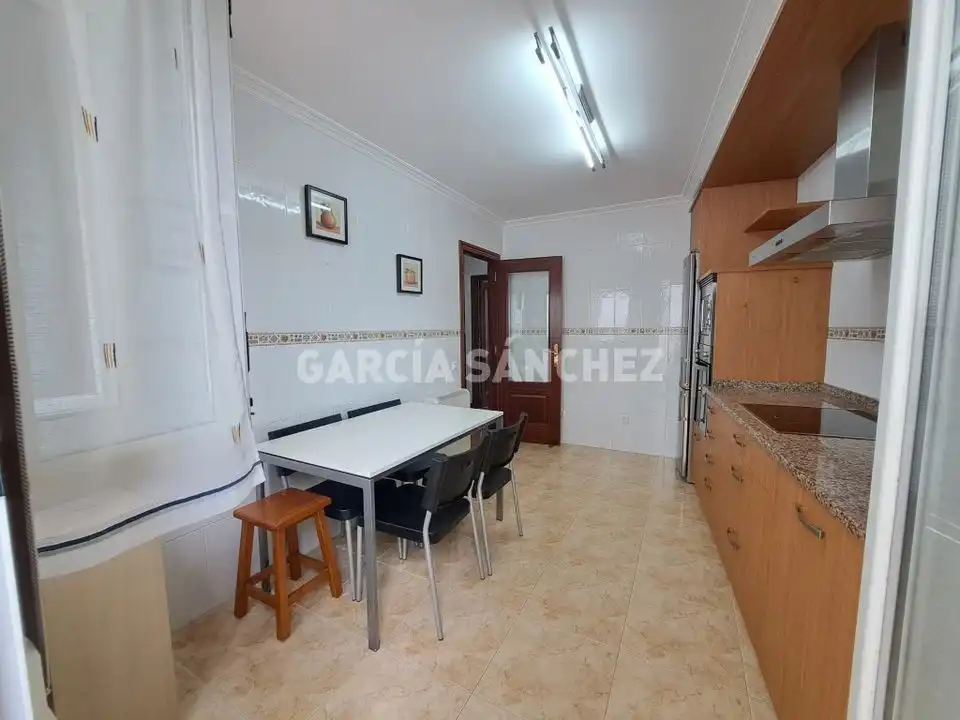 Cocina de Apartamento en venta en Boiro con Calefacción, Amueblado y Horno