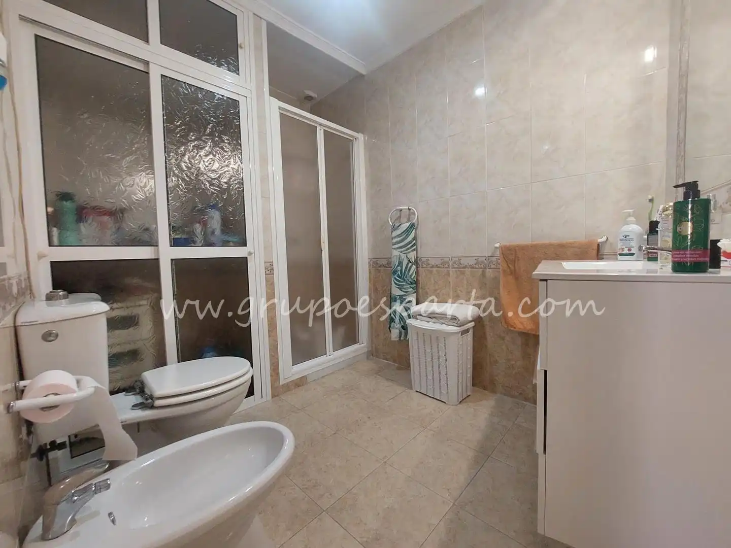 Baño de Casa adosada en venta en Olivares con Aire acondicionado, Terraza y Amueblado