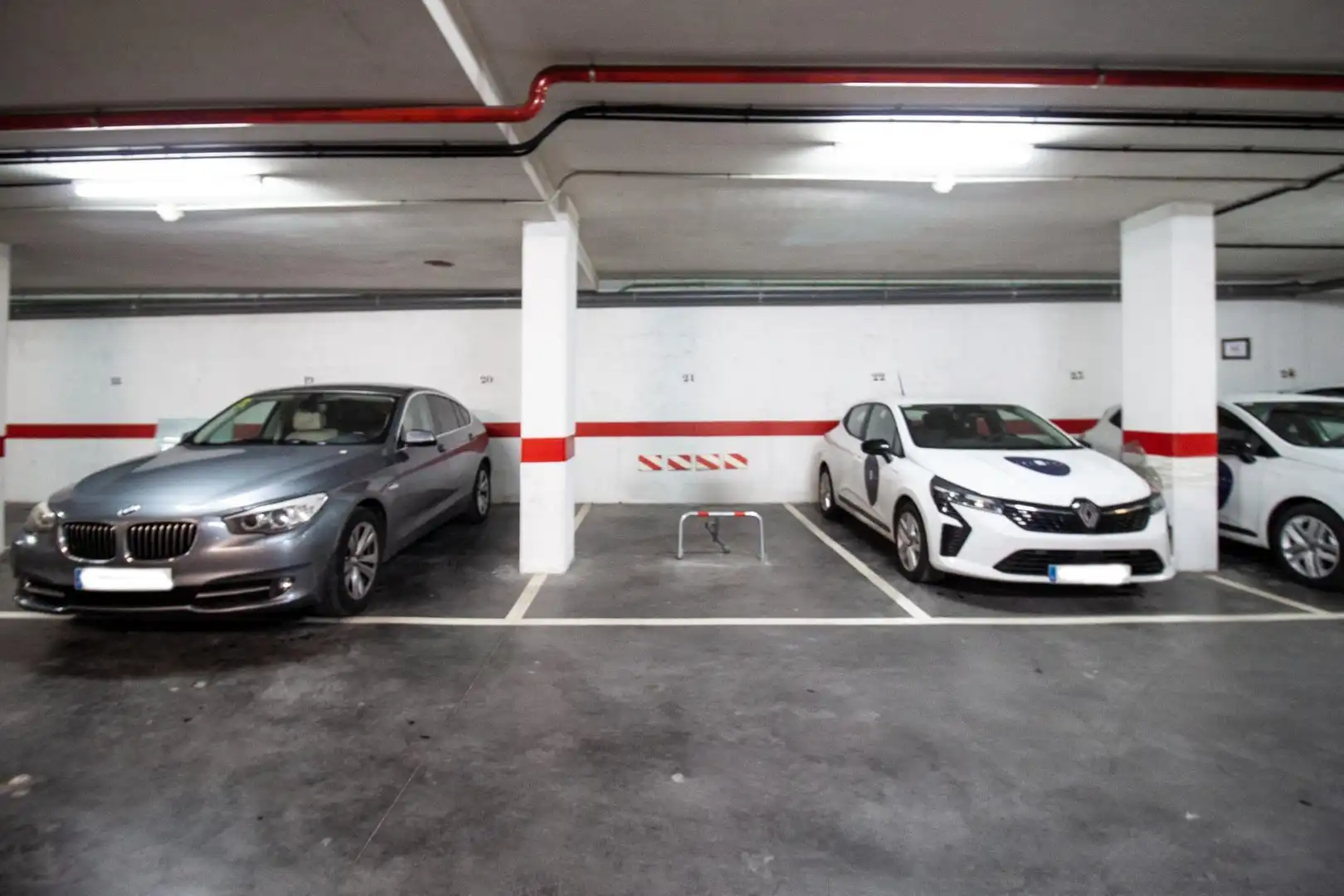 Parkplatz von Büro zur Miete in Mairena del Aljarafe mit Klimaanlage und Terrasse