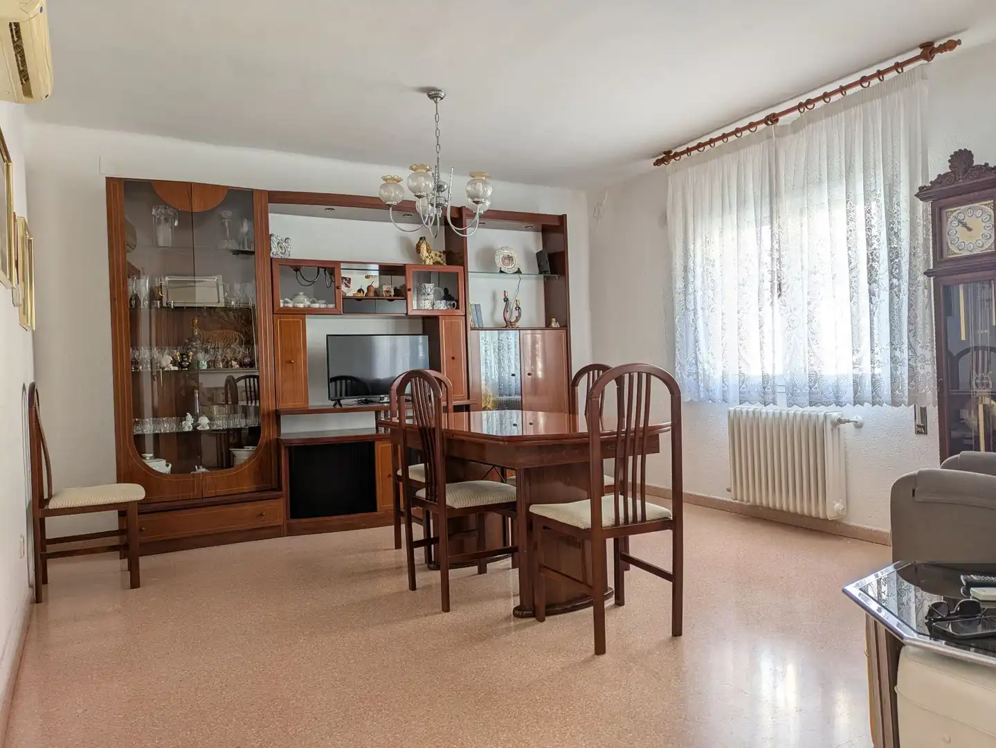 Menjador de Casa o xalet en venda en Monzón amb Aire condicionat, Calefacció i Jardí privat