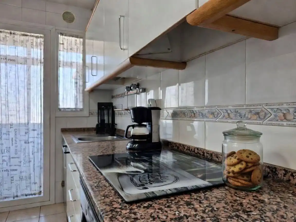 Flat with terrace for sale in VIOLANT D'HONGRIA, imagen 16