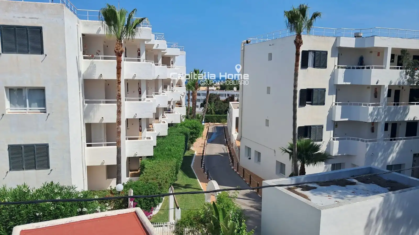 Außenansicht von Wohnung zum Verkauf in Sant Josep de sa Talaia mit Klimaanlage, Heizung und Schwimmbad