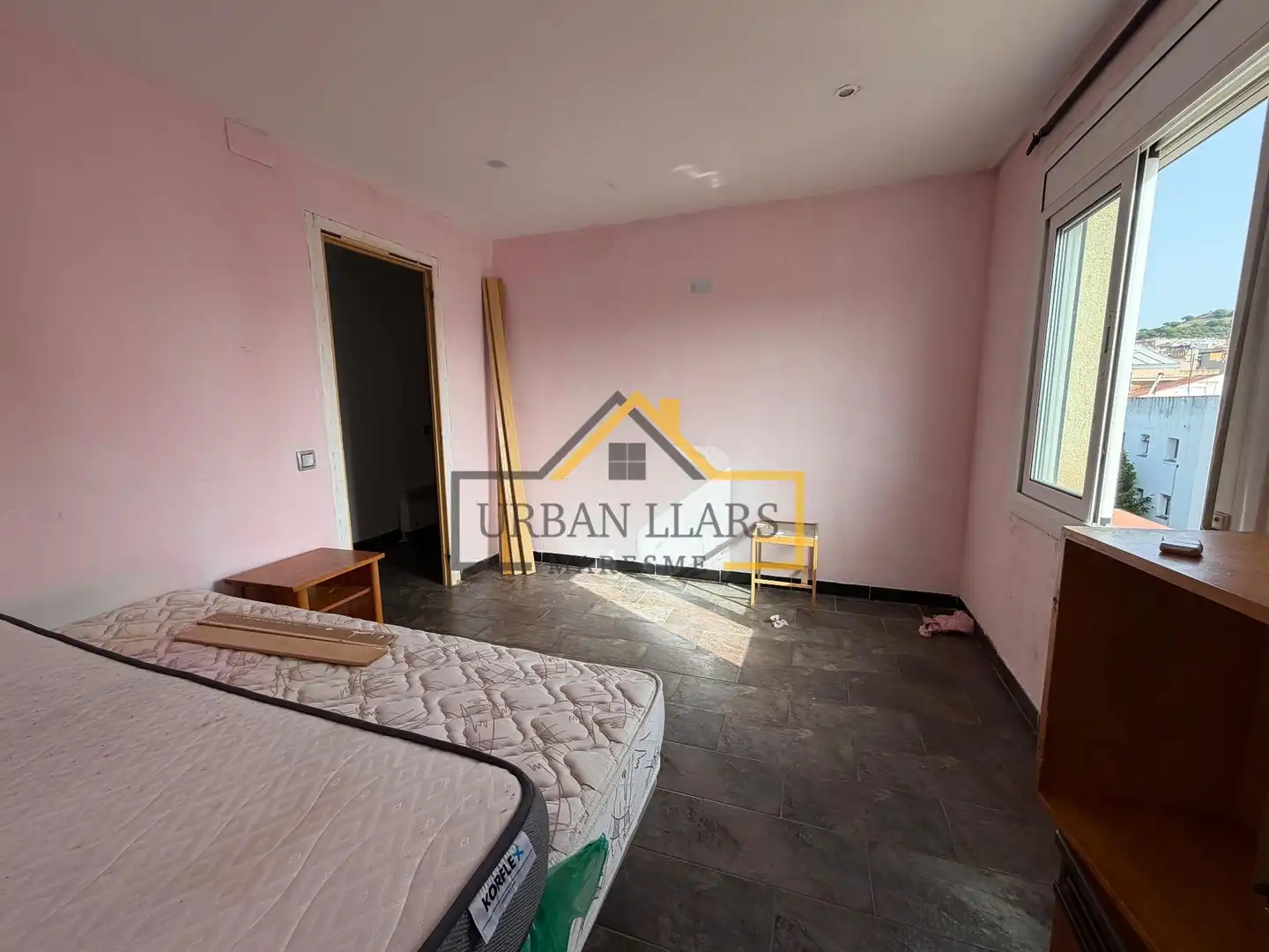 Piso en venta en Mataró con Balcón