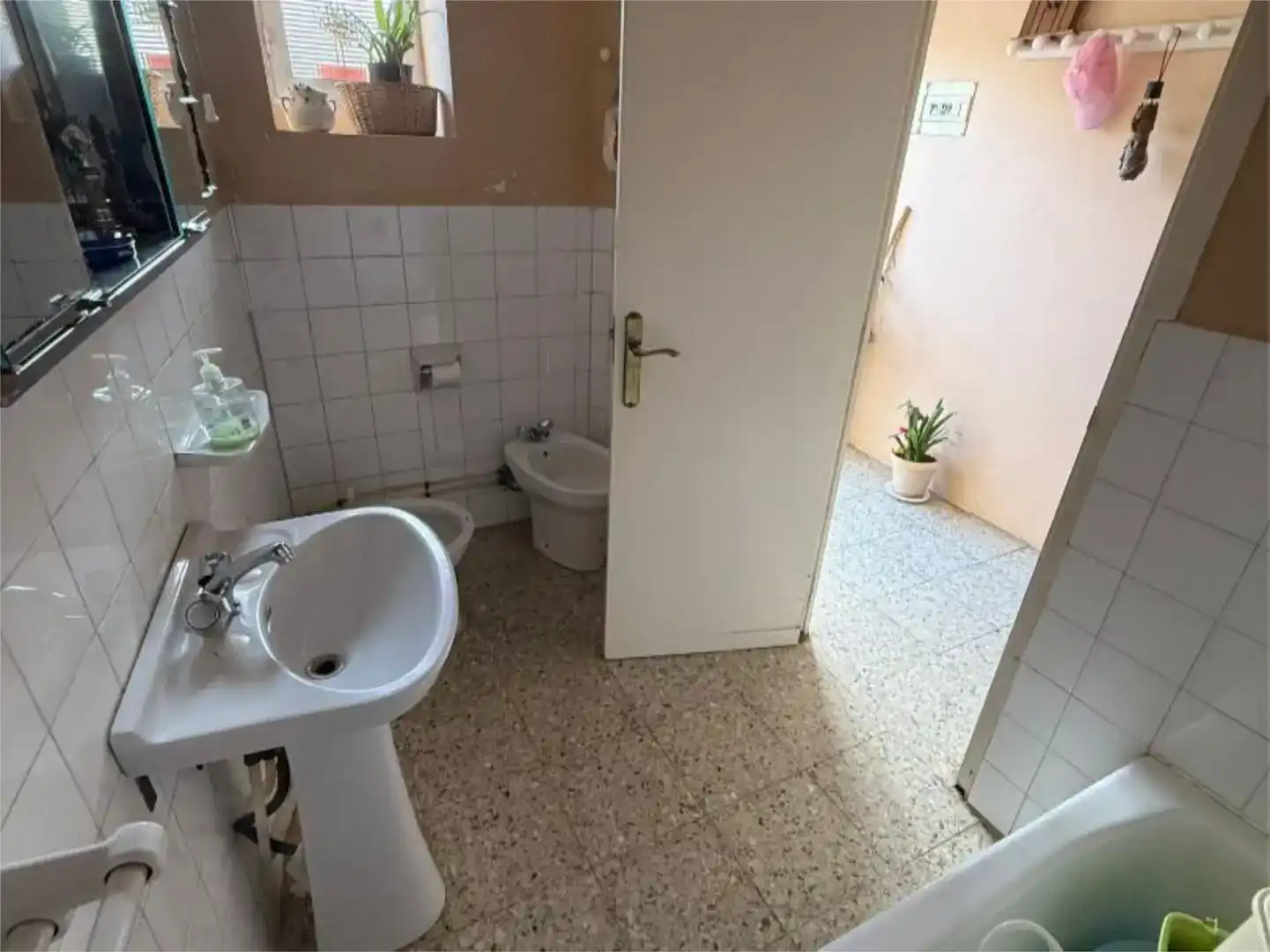 Bathroom of Houses for sale in As Pontes de García Rodríguez 