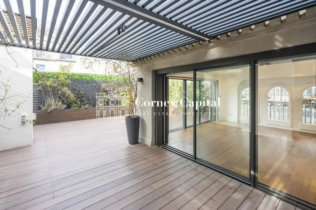 Terrasse von Maisonette zum Verkauf in Barcelona mit Heizung, Terrasse und Abstellraum