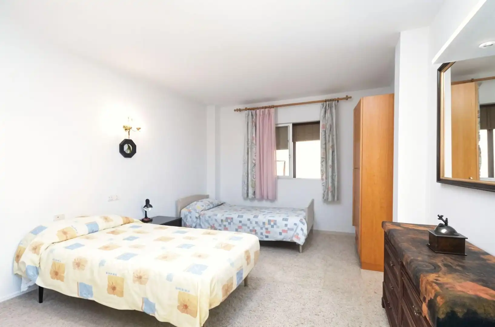 Bedroom of Flat for sale in  Palma de Mallorca  with Air Conditioner, Terrace and Furnished