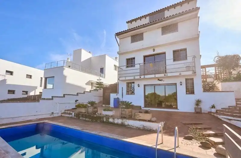 Vista exterior de Casa o chalet en venta en Sant Pere de Ribes con Calefacción, Terraza y Trastero
