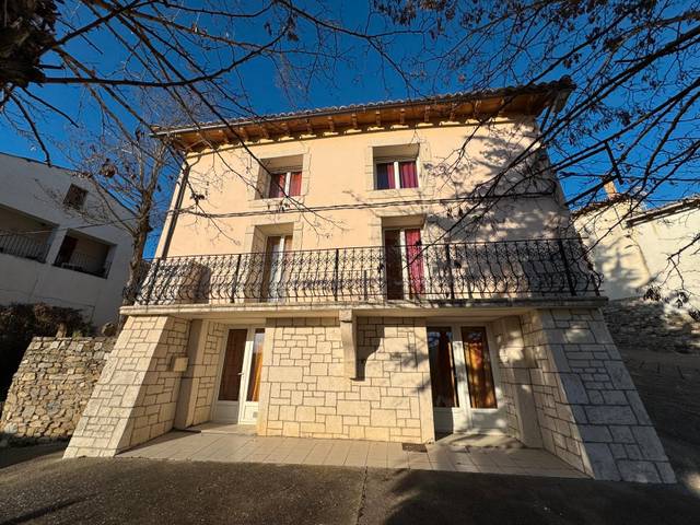 Casa-chalet en Venta en Plaza Asso-Veral, 4 en Sigüés