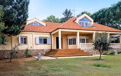 Exterior view of House or chalet for sale in Guadarrama  with Heating, Private garden and Terrace