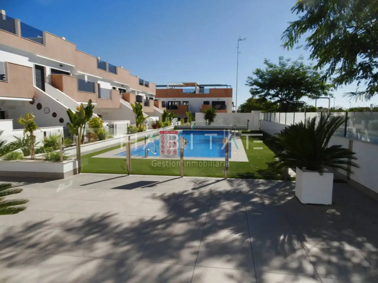 Jardí de Casa o xalet en venda en Pilar de la Horadada amb Aire condicionat, Terrassa i Moblat