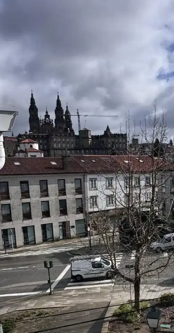 Vista exterior de Casa adosada en venda en Santiago de Compostela 