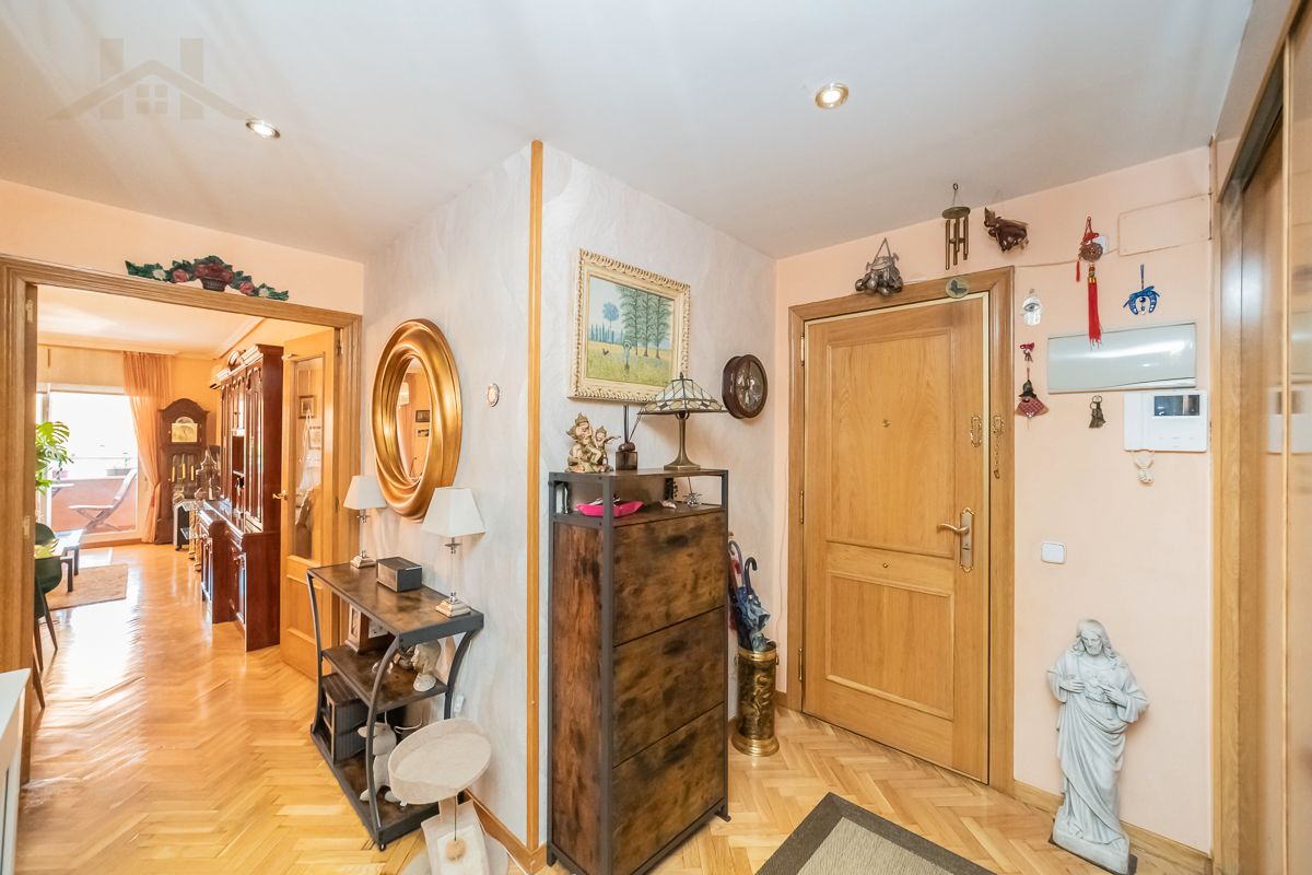 Flat for sale in Boadilla del Monte  with Air Conditioner, Heating and Parquet flooring
