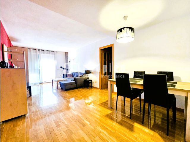 Living room of Flat for sale in Parla  with Heating, Terrace and Storage room