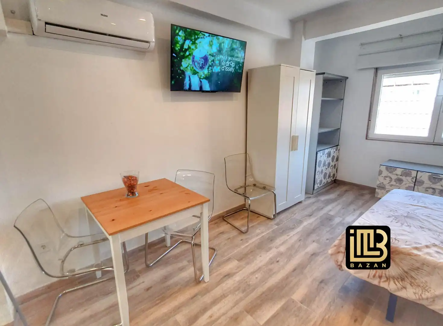 Sala de estar de Estudio de alquiler en Málaga con Aire acondicionado, Amueblado y Horno