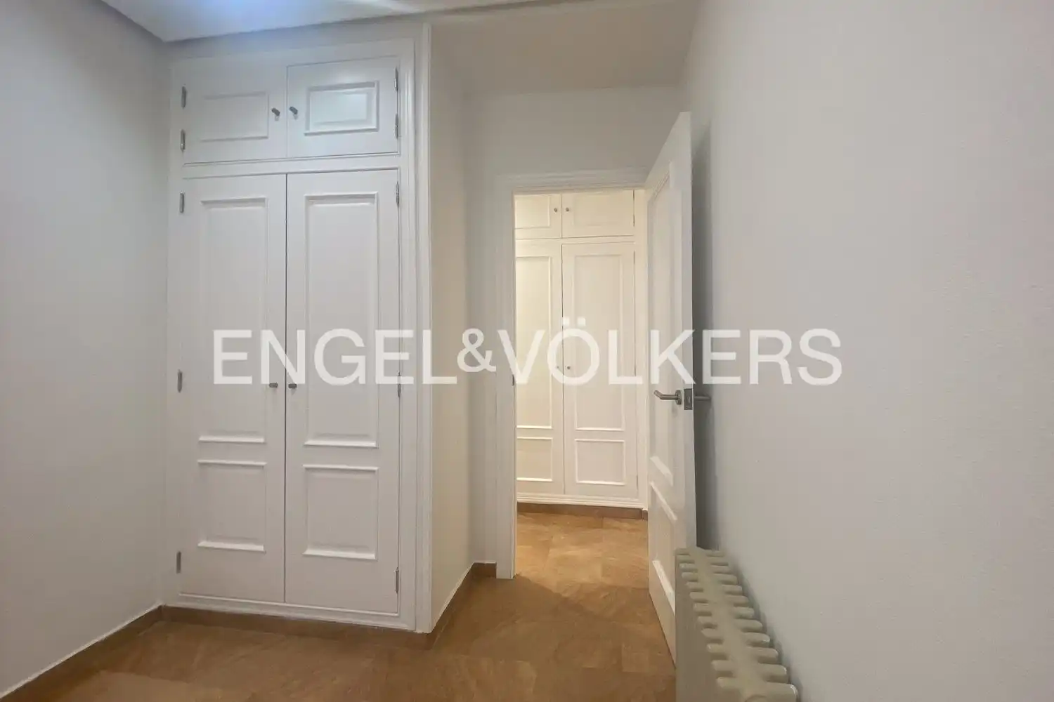 Wohnung zur Miete in Valencia mit Klimaanlage, Heizung und Haustiere erlaubt