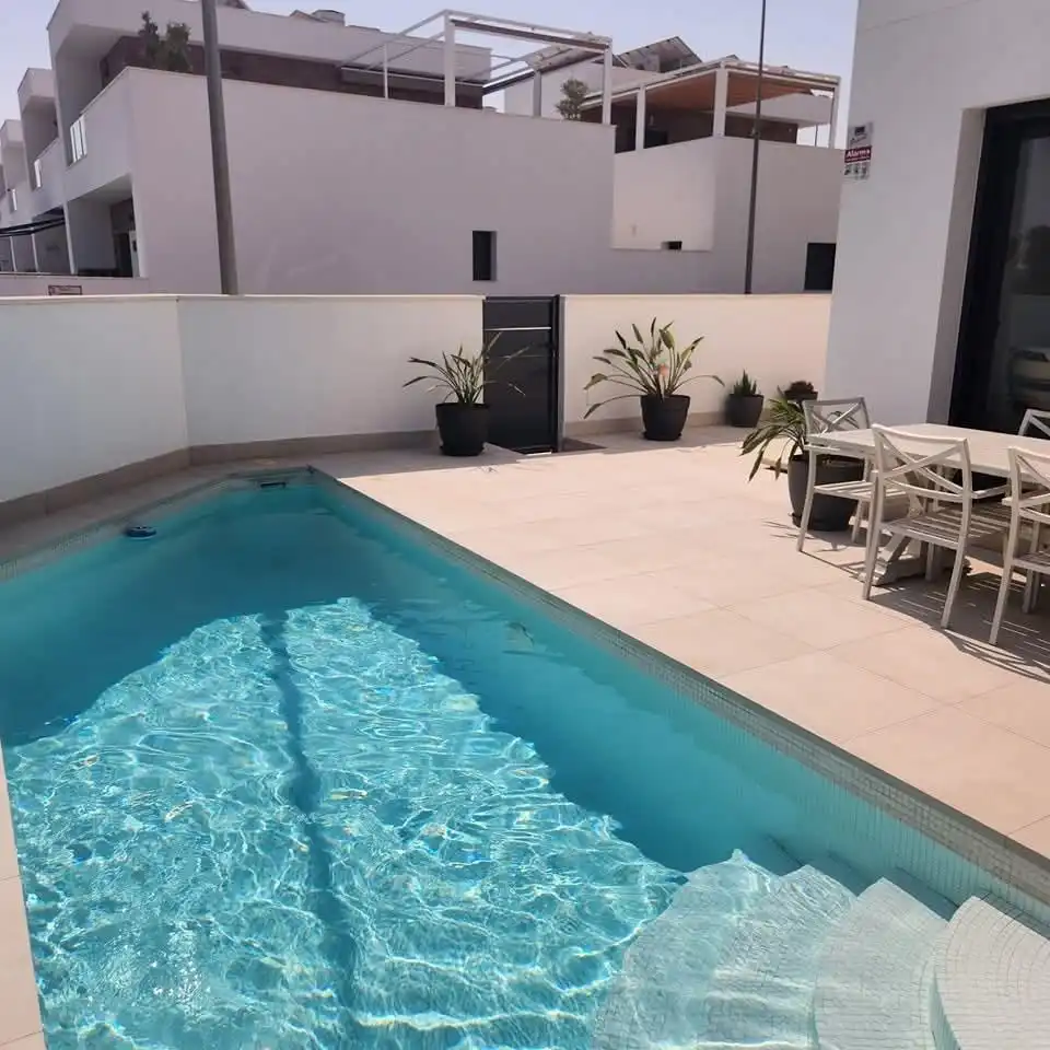 Piscina de Casa o xalet en venda en Daya Vieja amb Jardí privat, Piscina i Moblat