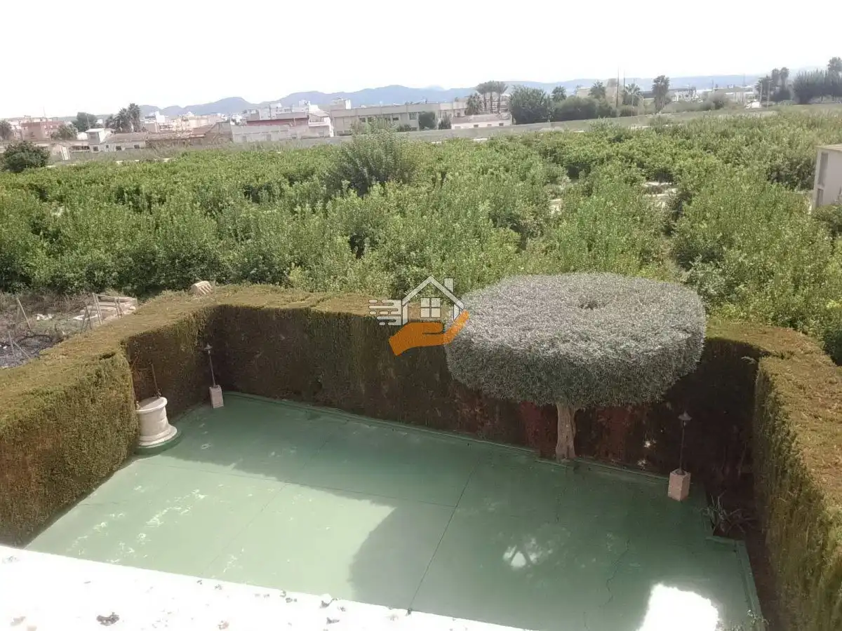 Jardí de Casa o xalet en venda en Murcia amb Terrassa i Balcó