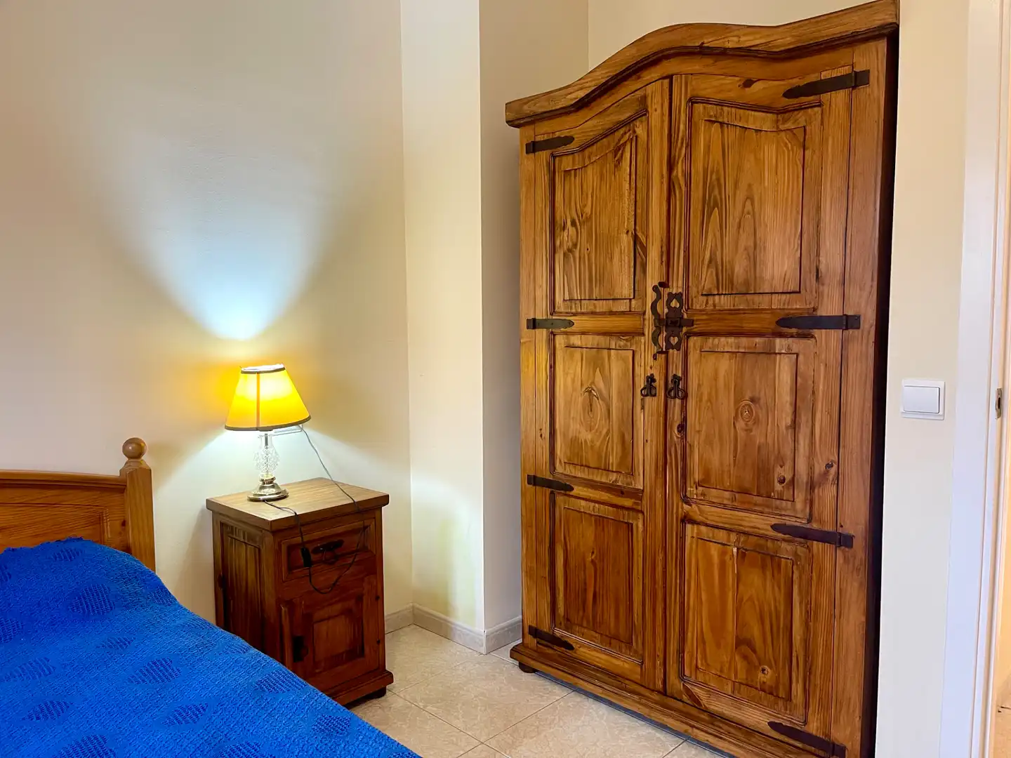 Habitación de Casa adosada en venta en Sant Joan de les Abadesses con Calefacción, Jardín privado y Trastero
