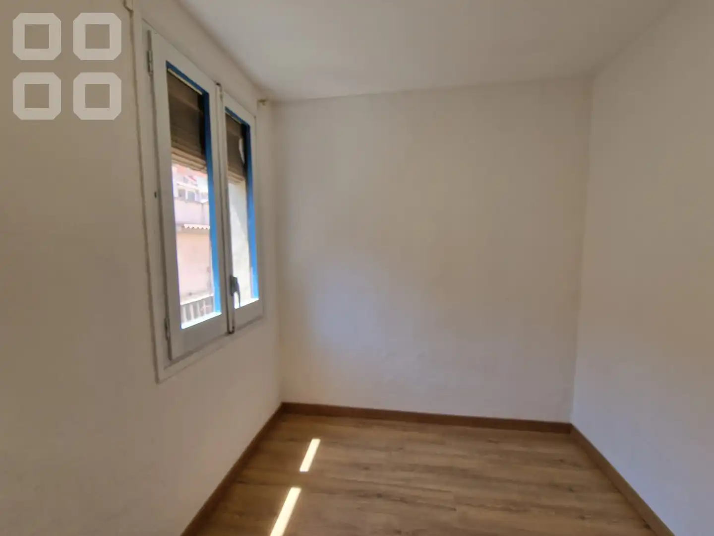 Dormitori de Estudi de lloguer en Barcelona amb Parquet i Balcó
