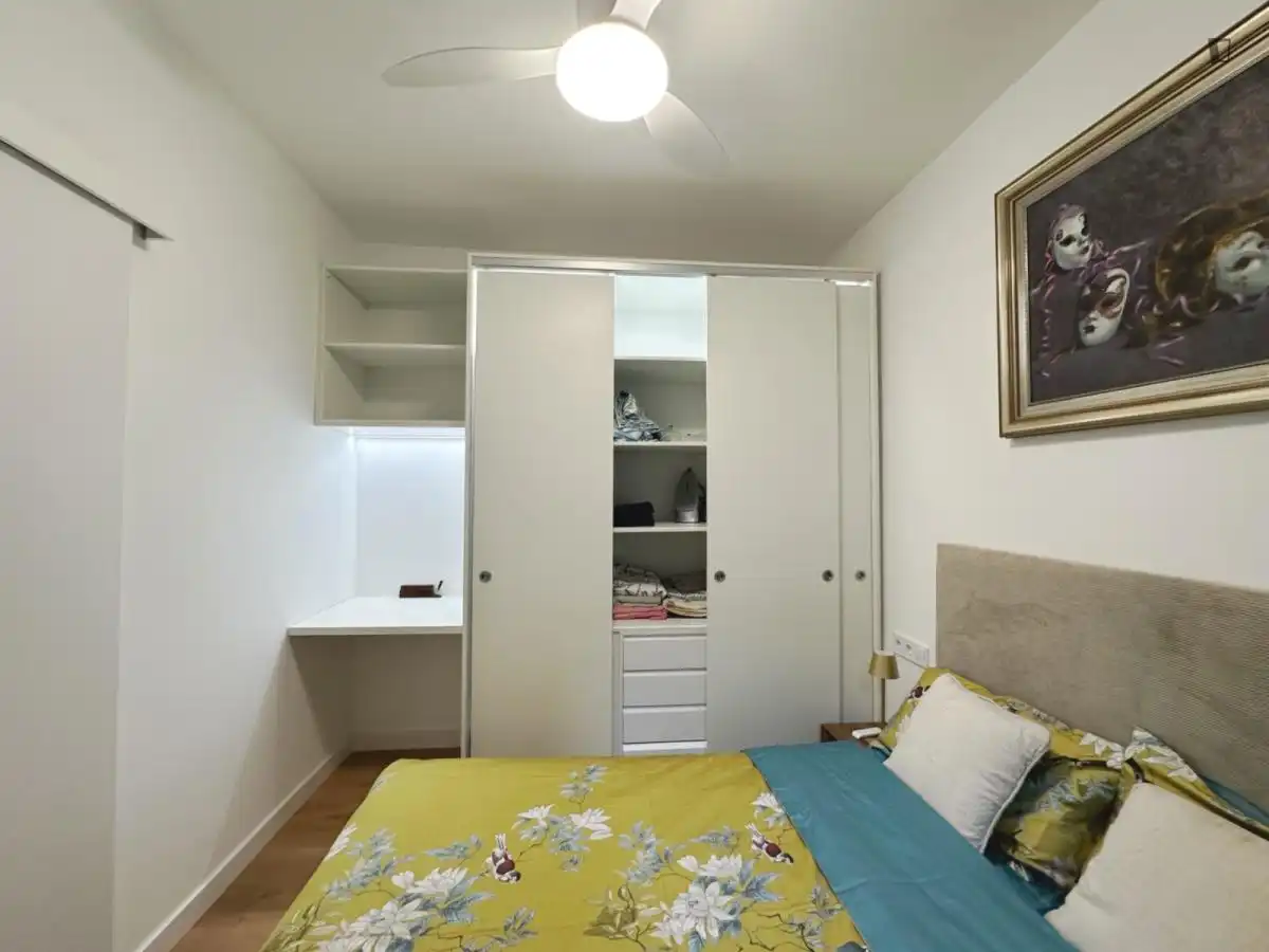 Bedroom of Apartments for rent in L'Hospitalet de Llobregat  with Furnished, Oven and Washing machine