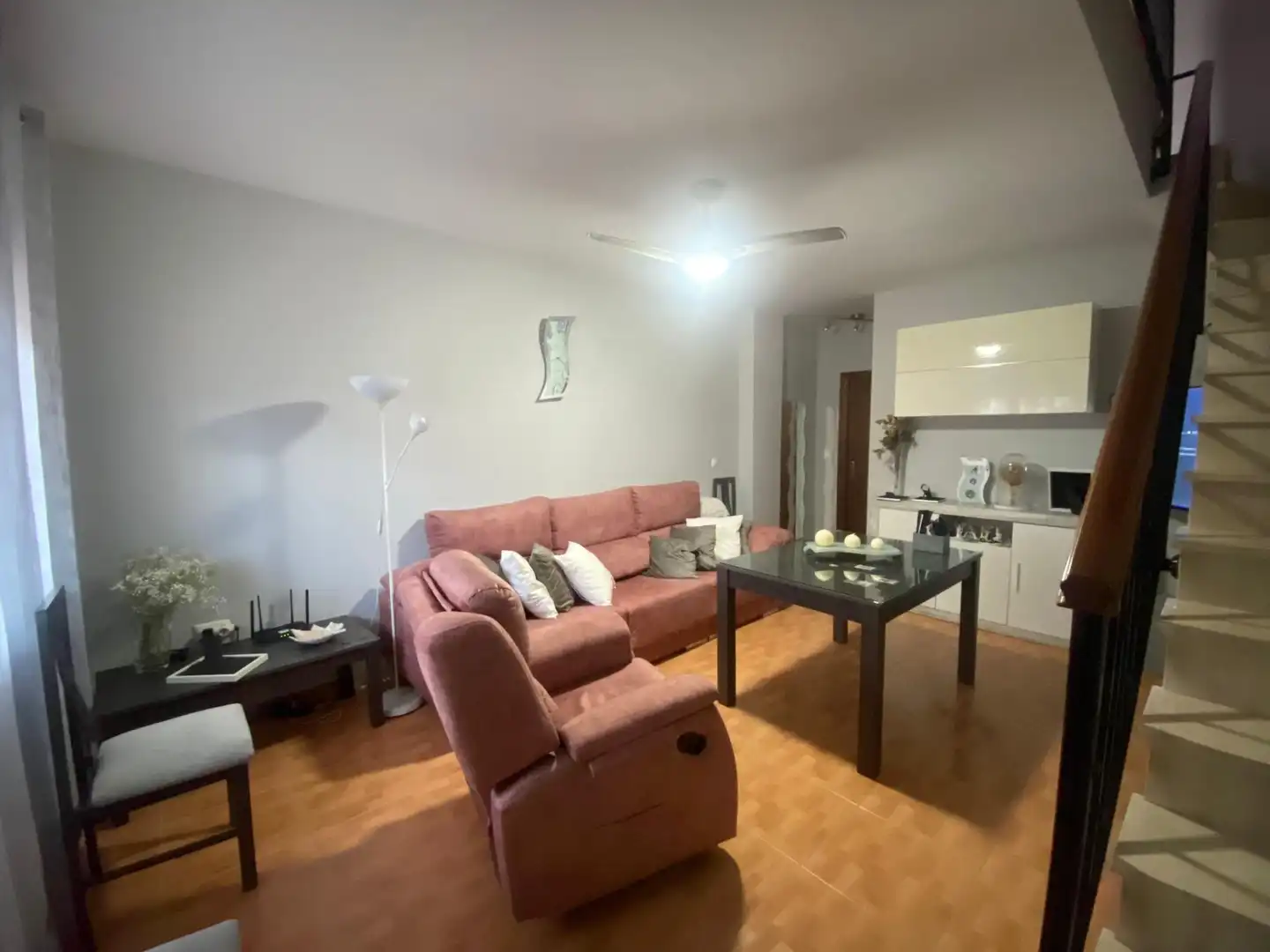 Sala de estar de Casa adosada en venta en Alameda con Aire acondicionado, Calefacción y Amueblado
