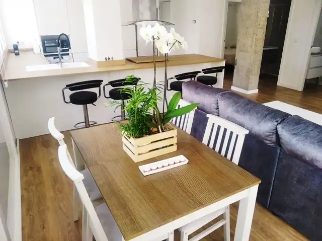 Comedor de Apartamento de alquiler en El Campello con Aire acondicionado, Terraza y Amueblado