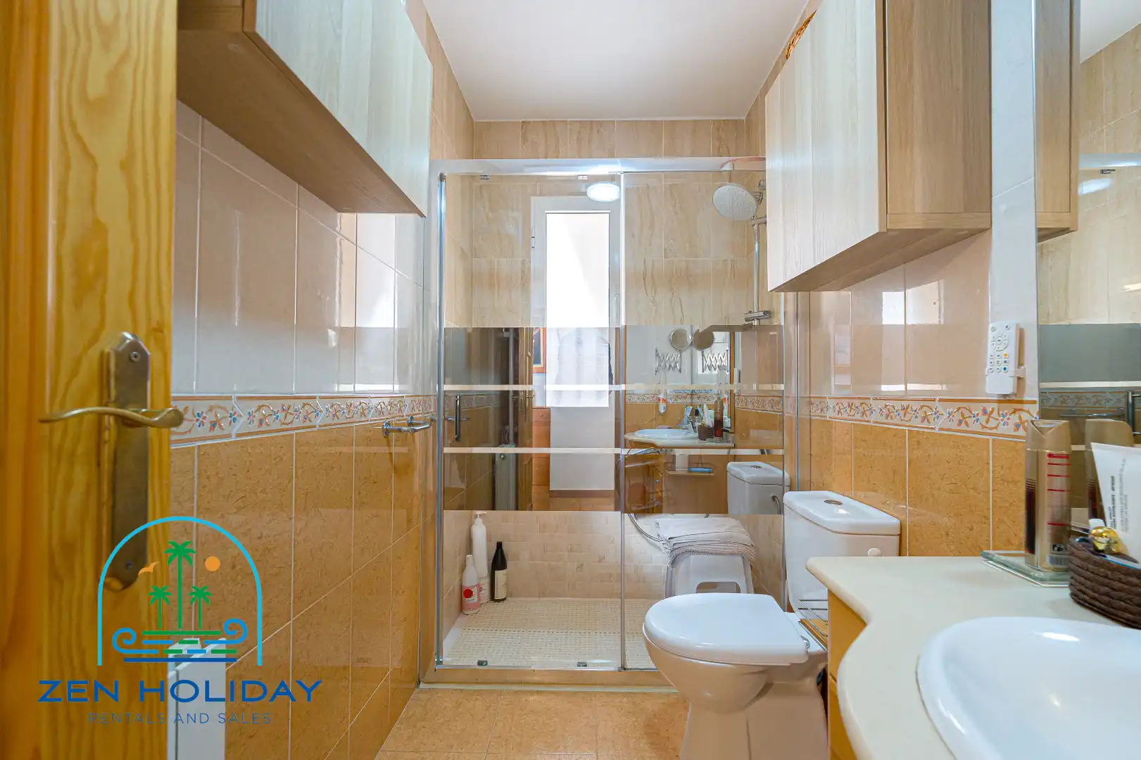 Baño de Casa adosada en venta en Busot con Aire acondicionado, Calefacción y Jardín privado